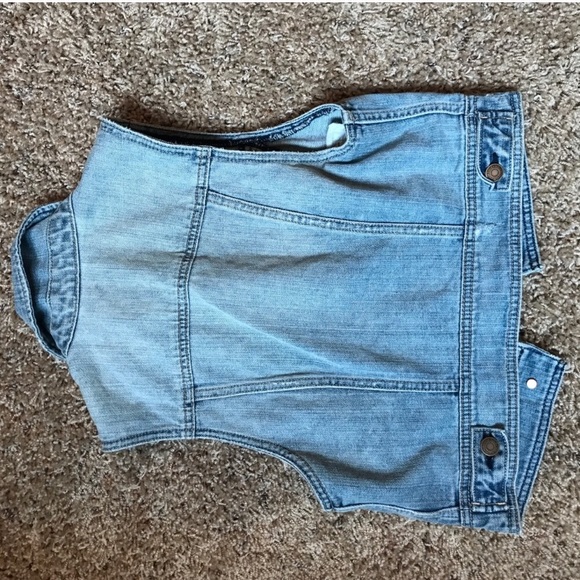 NWT! american eagle denim vest | xs - Picture 3 of 3